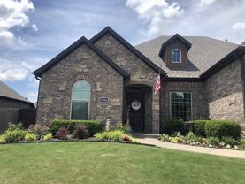 5804 S 66th St #NA - Photo 1 of 1