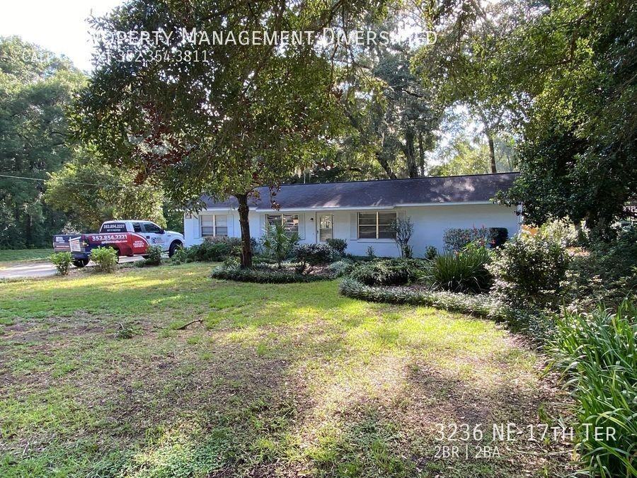 3236 Ne 17th Ter - Photo 3 of 30