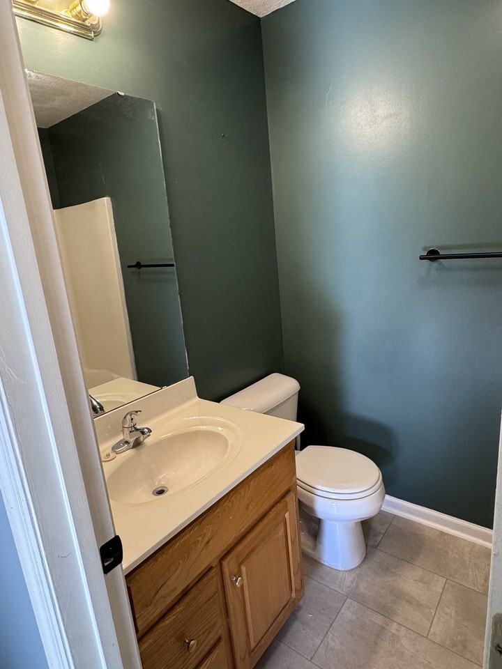 3 Merideth Lynn Rd #NA - Photo 2 of 8