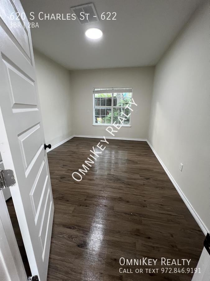 620 S Charles St #622 - Photo 6 of 10