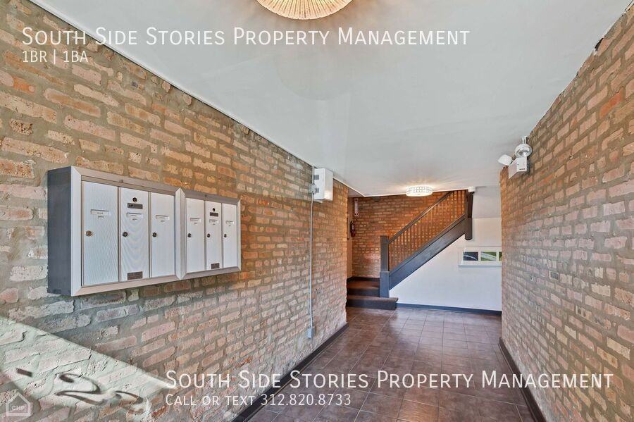 220 E 44th St #3 - Photo 3 of 17