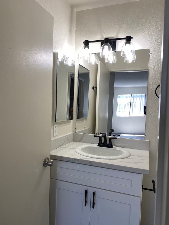 7636 Fulton Ave #223 - Photo 5 of 13