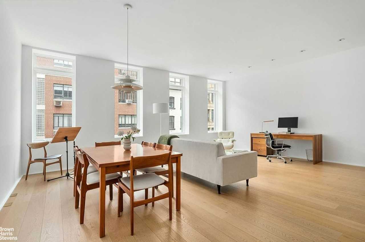 77 Warren St #4 - Photo 2 of 9