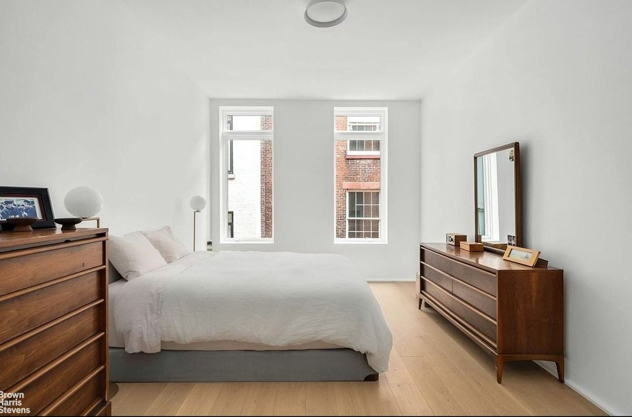 77 Warren St #4 - Photo 7 of 9