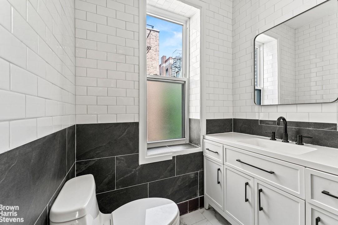 109 Manhattan Ave #2 - Photo 3 of 13