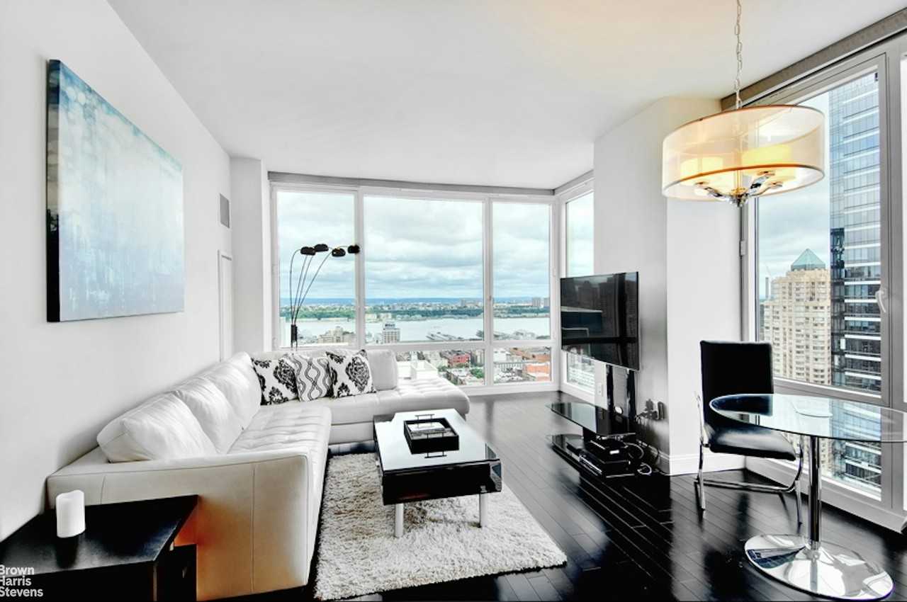 247 W 46th St #3301 - Photo 2 of 14