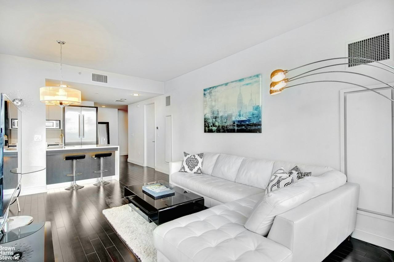 247 W 46th St #3301 - Photo 3 of 14