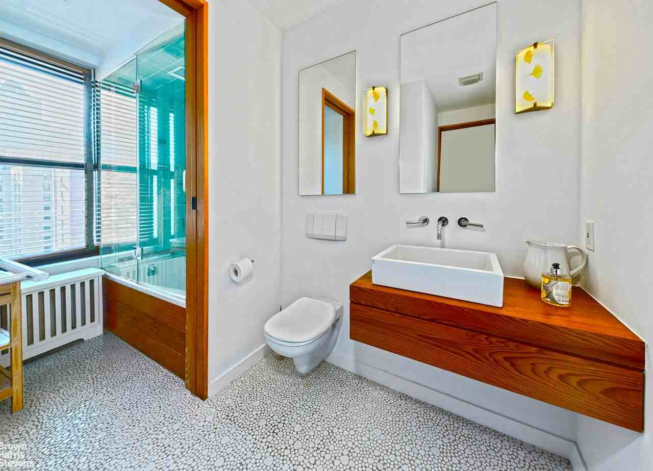 310 W 106th St #11B - Photo 6 of 11