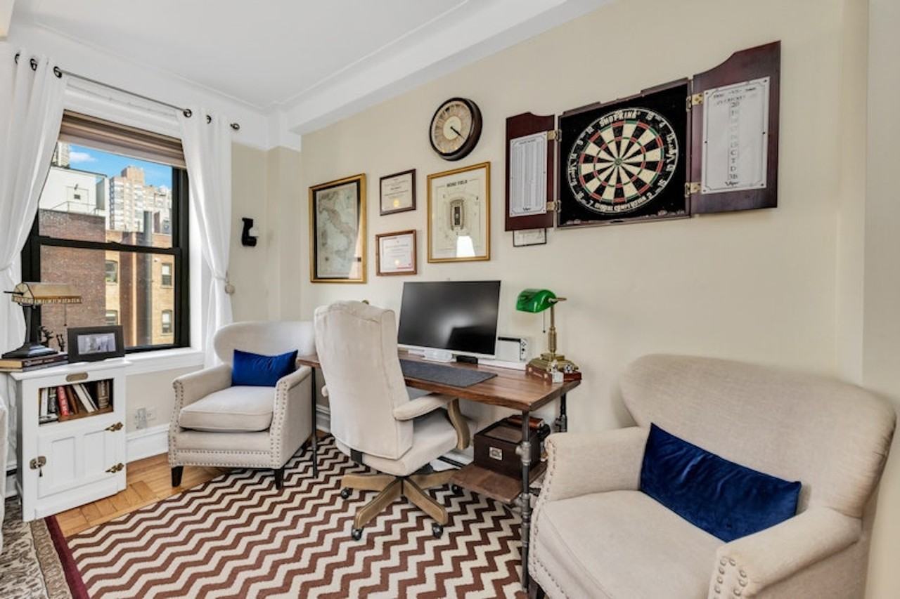 230 Riverside Dr #8P - Photo 3 of 16