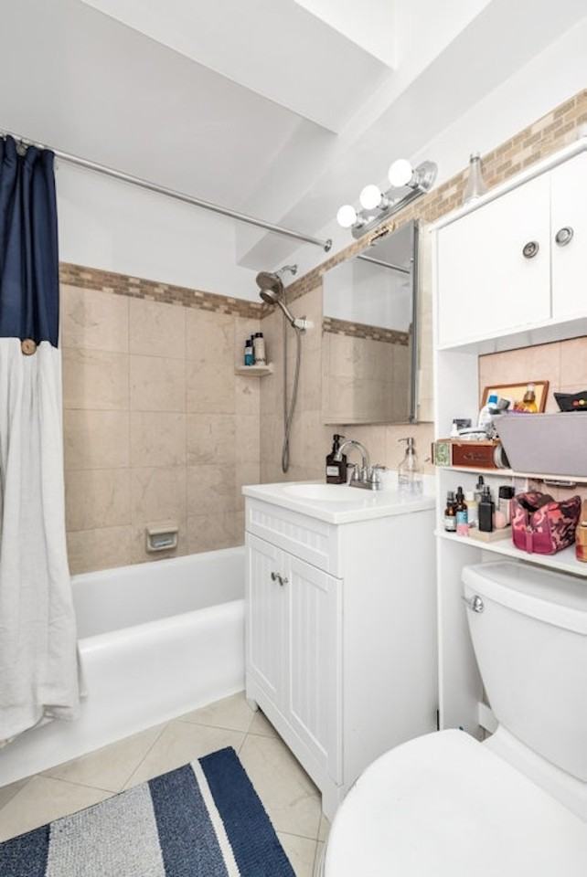 230 Riverside Dr #8P - Photo 7 of 16