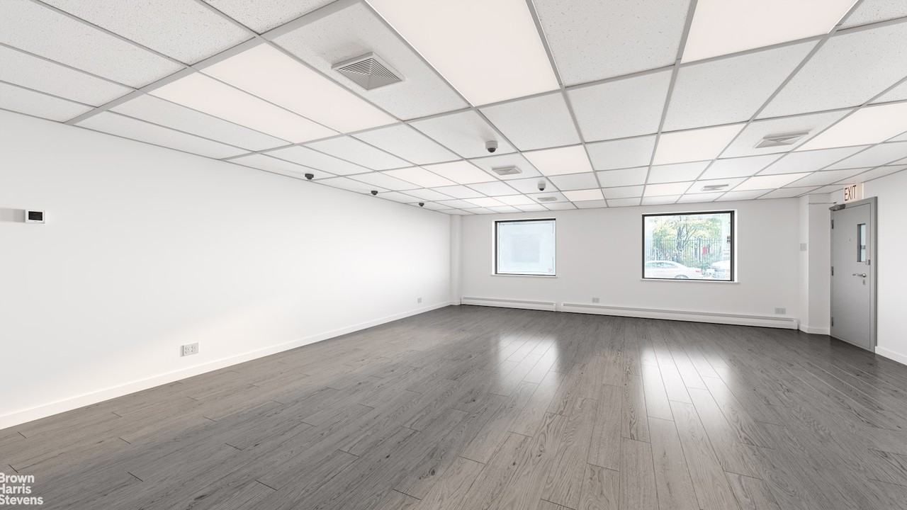 1901 Madison Ave - Photo 3 of 12