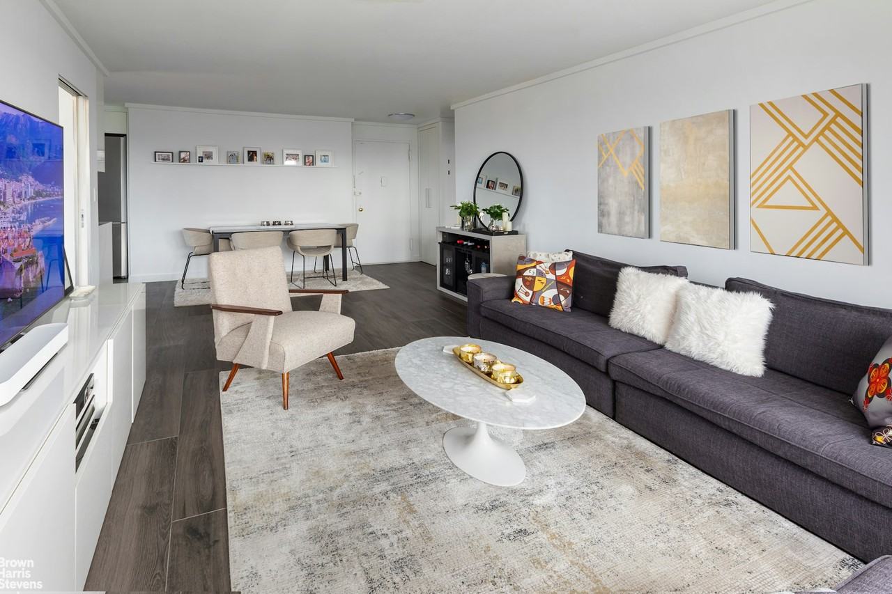 555 Kappock St #6P - Photo 3 of 16