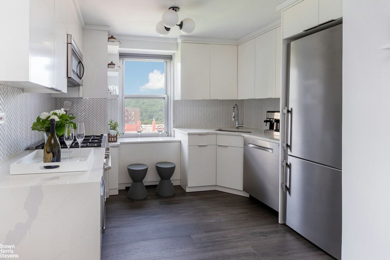 555 Kappock St #6P - Photo 7 of 16