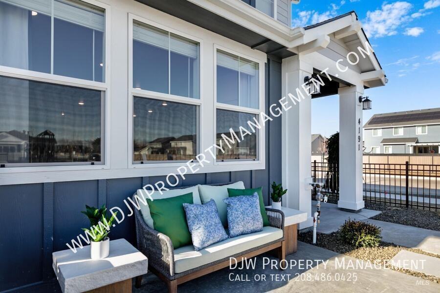 4148 W Perspective St - Photo 3 of 25