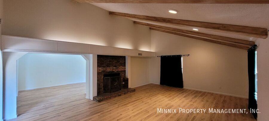 8504 Knoxville Ave #1 - Photo 4 of 32