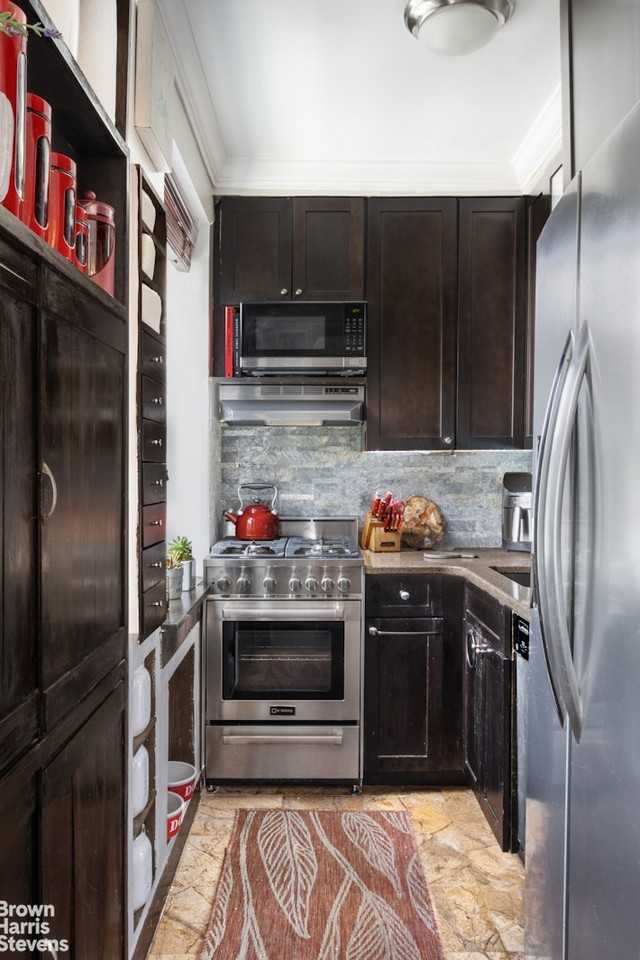 689 Fort Washington Ave #3O - Photo 4 of 5