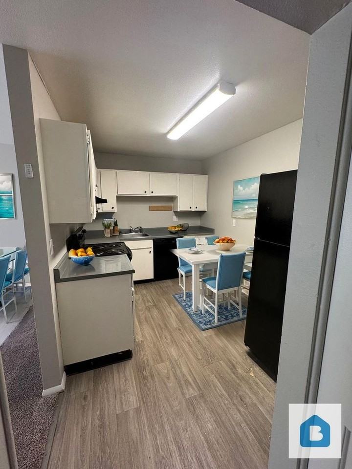 3635 Michigan Ave #07 - Photo 4 of 26