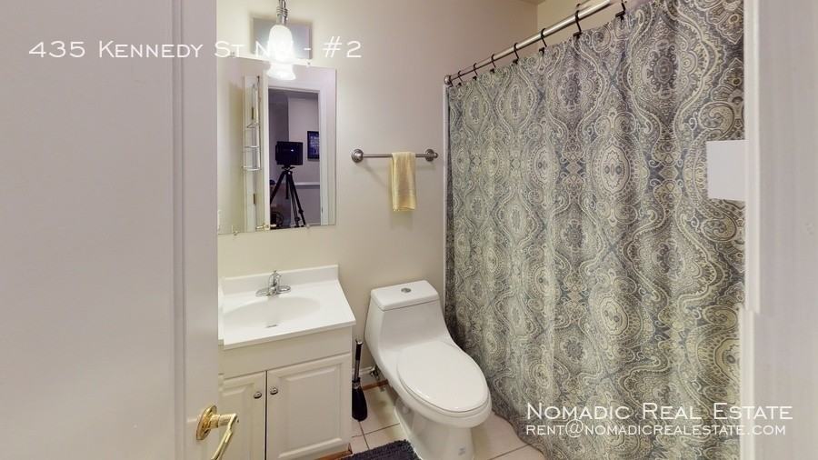 435 Kennedy St Nw #2 - Photo 5 of 10