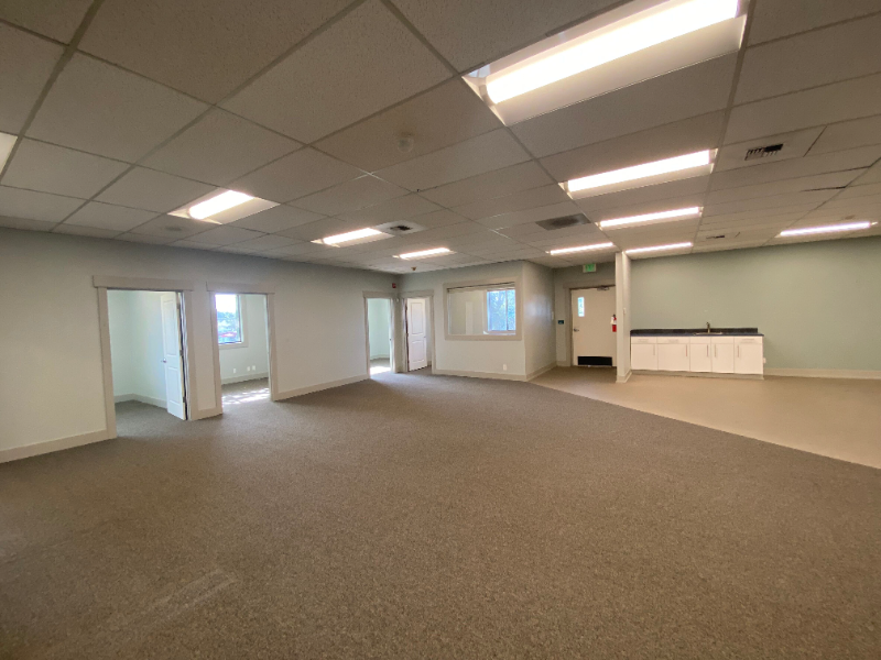 15811 Ambaum Blvd Sw #140 - Photo 4 of 13