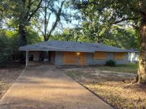 1018 Deryll St - Photo 1 of 1