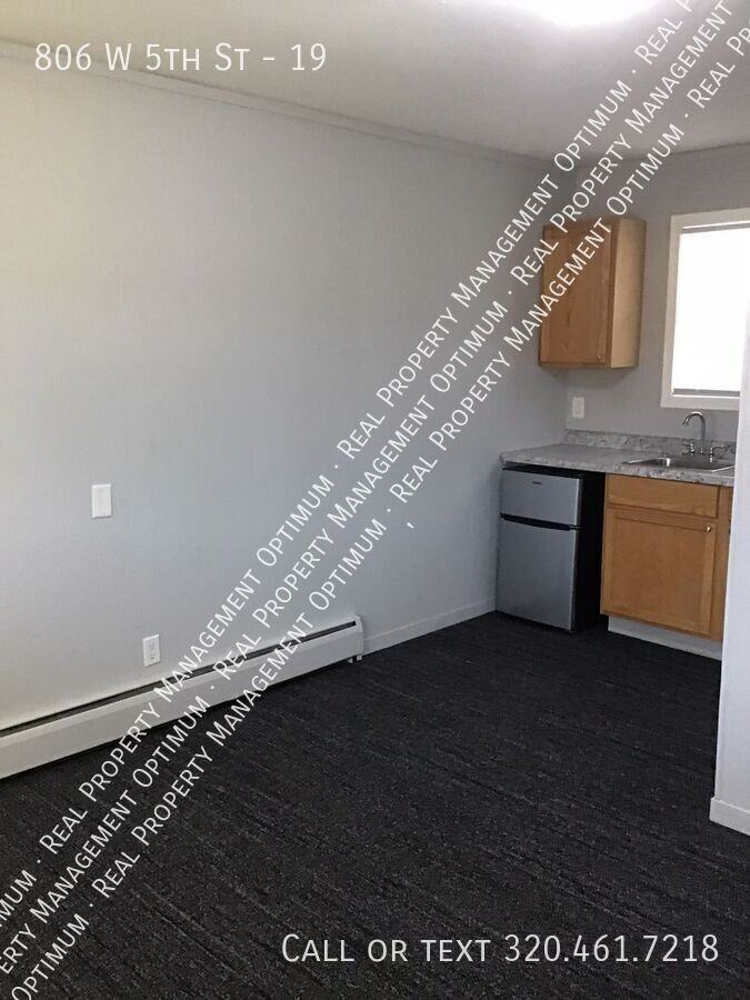 806 West 5th Street #19 - Photo 2 of 8