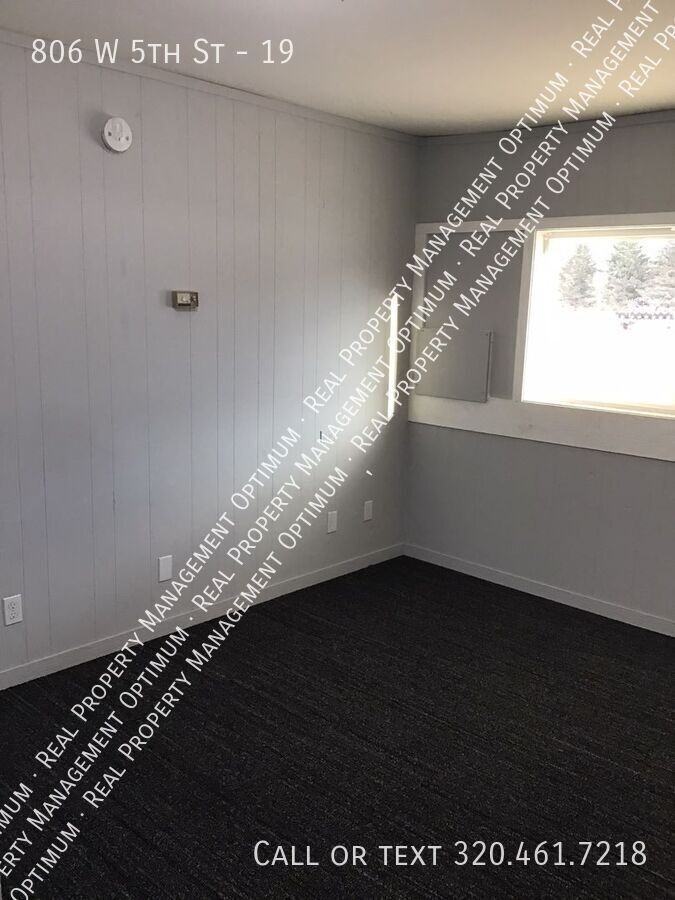 806 West 5th Street #19 - Photo 3 of 8