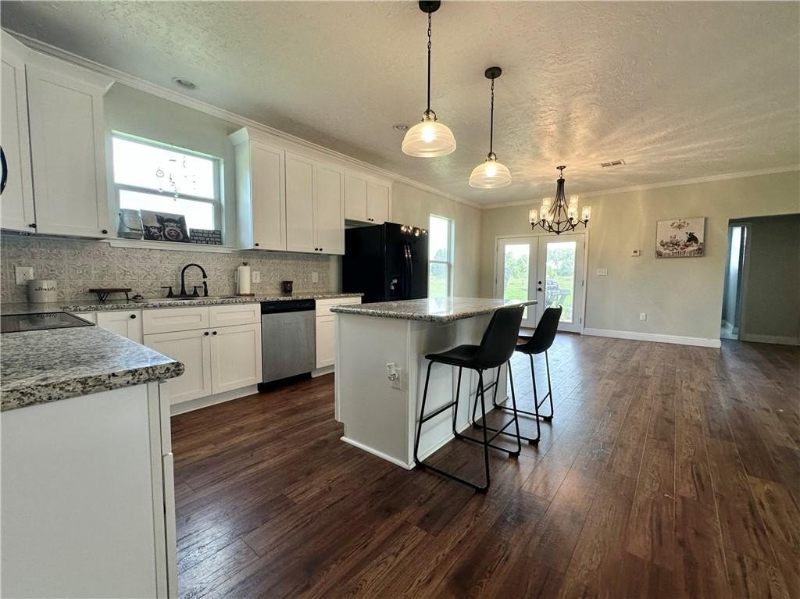 24473 Timbercrest Dr - Photo 2 of 19