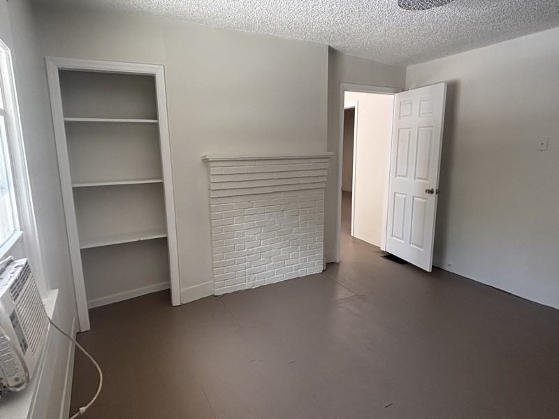 110 Davis St N - Photo 4 of 11