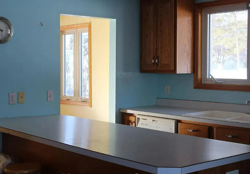 1115 6th Avenue East - Photo 7 of 17