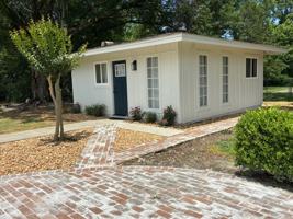 featured image of 305 Laurel St #4