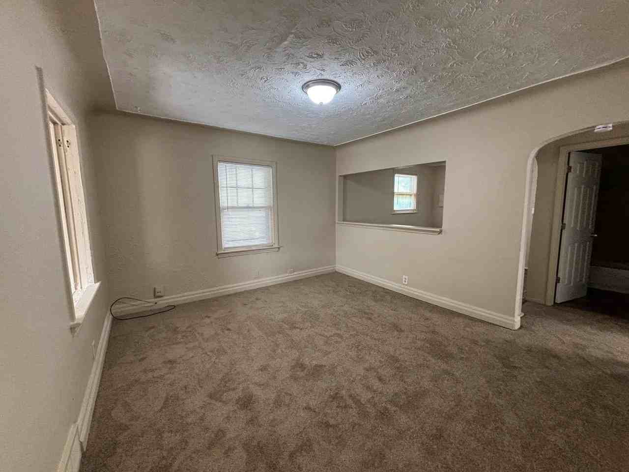 8119 Essex Avenue - Photo 3 of 13