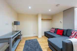 1031 Stonegate Road, Unit B - Photo 1 of 1