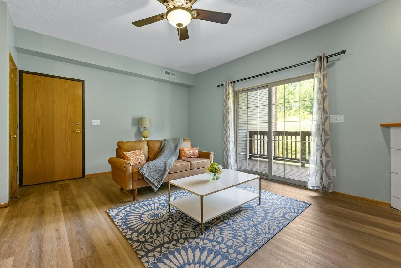 2272 Holiday Road, Unit 607 - Photo 2 of 23