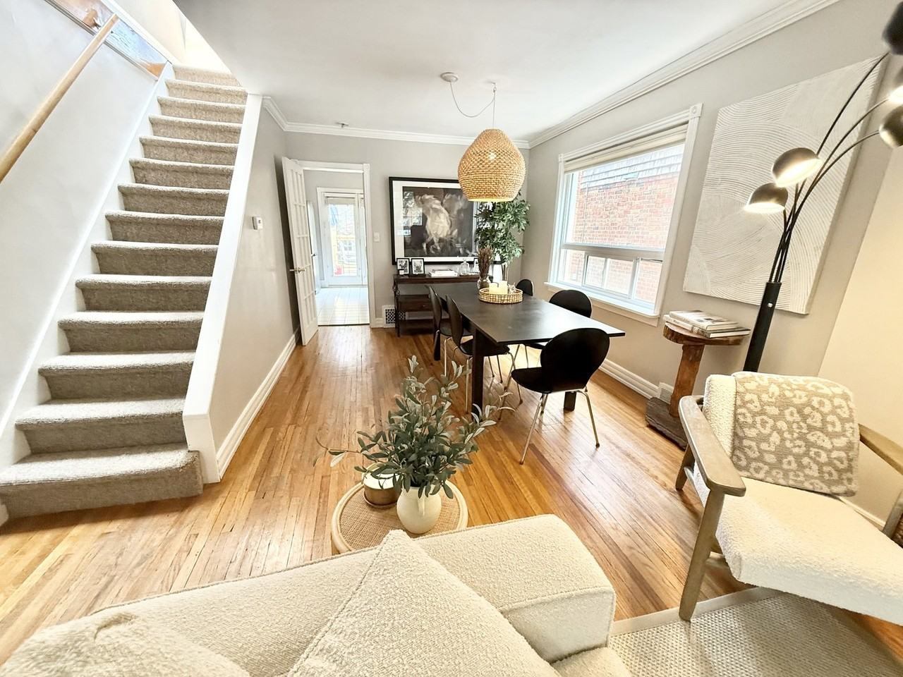 132 Queensdale Ave - Photo 3 of 36