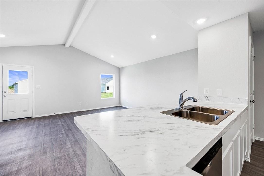 3601 Rebecca Dr - Photo 6 of 24