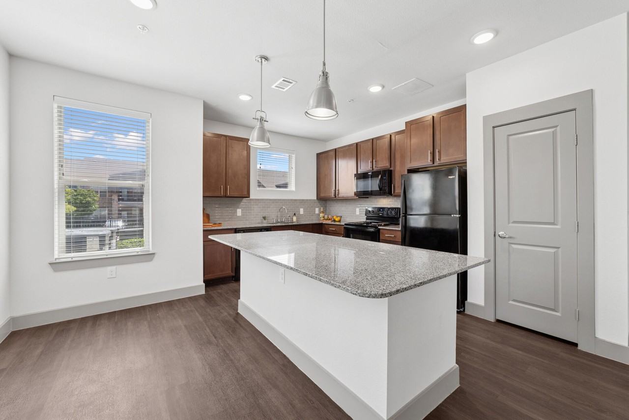 Parc at Windmill Farms - Photo 6 of 32