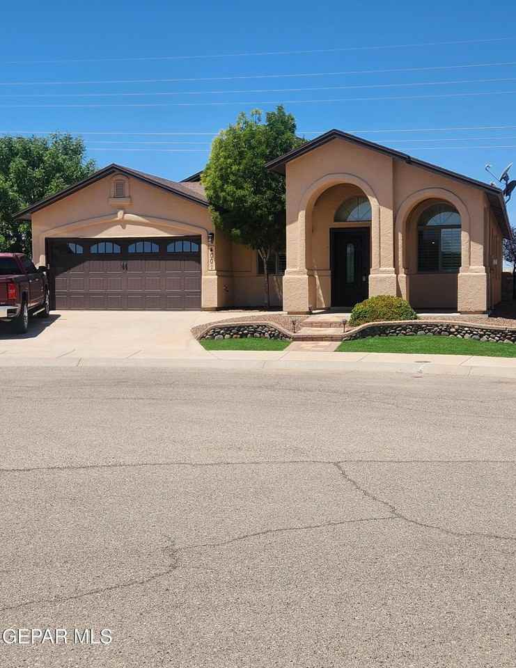 4001 Tuscany Hills Pl - Photo 2 of 32