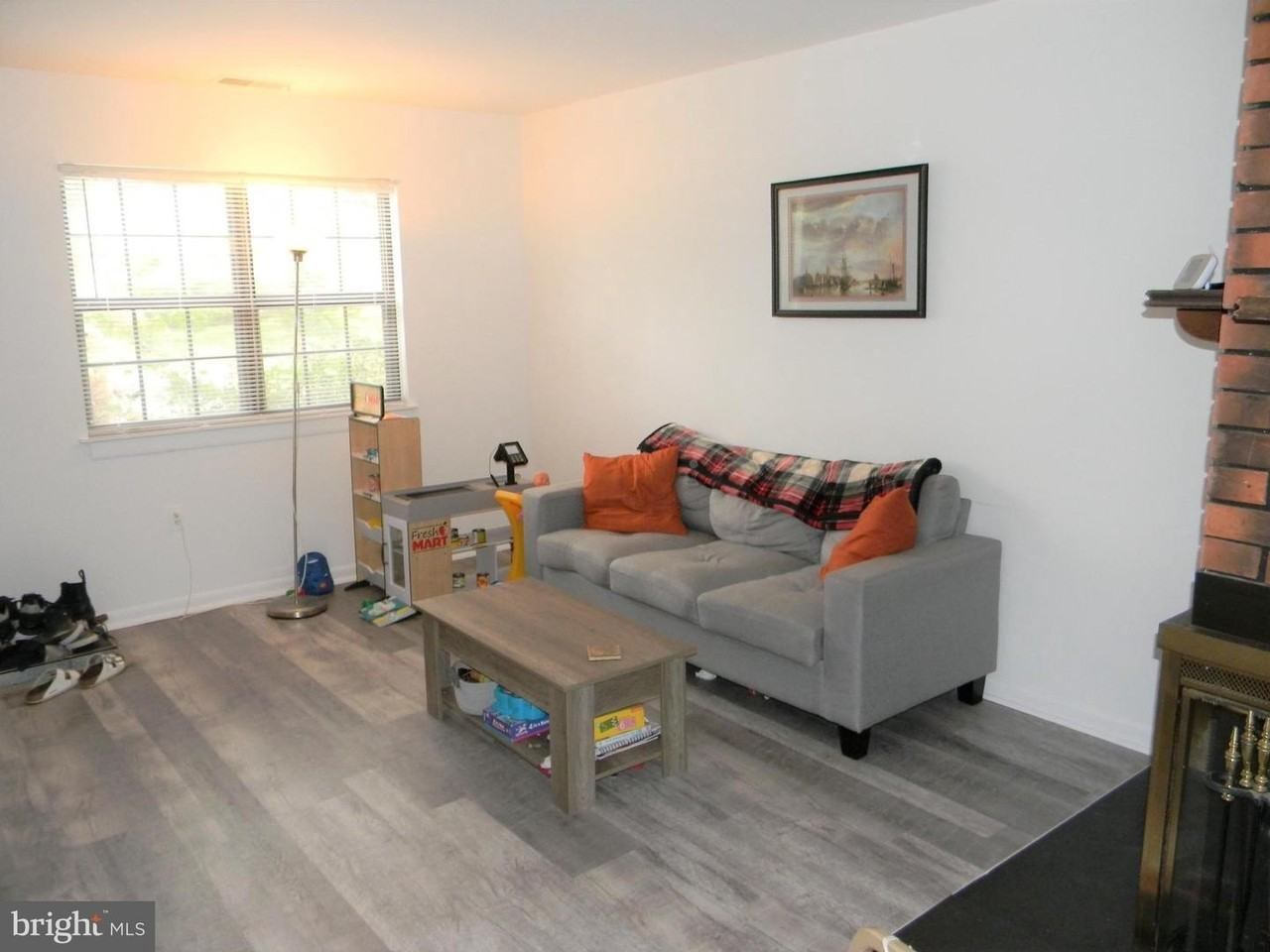 11319 Headlands Ct - Photo 2 of 21