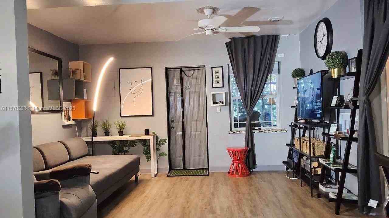 3600 3600 SW S Le Jeune Rd #3600 - Photo 3 of 25