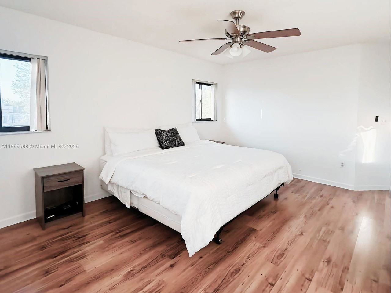 14142 Sw 156th Ter - Photo 2 of 6