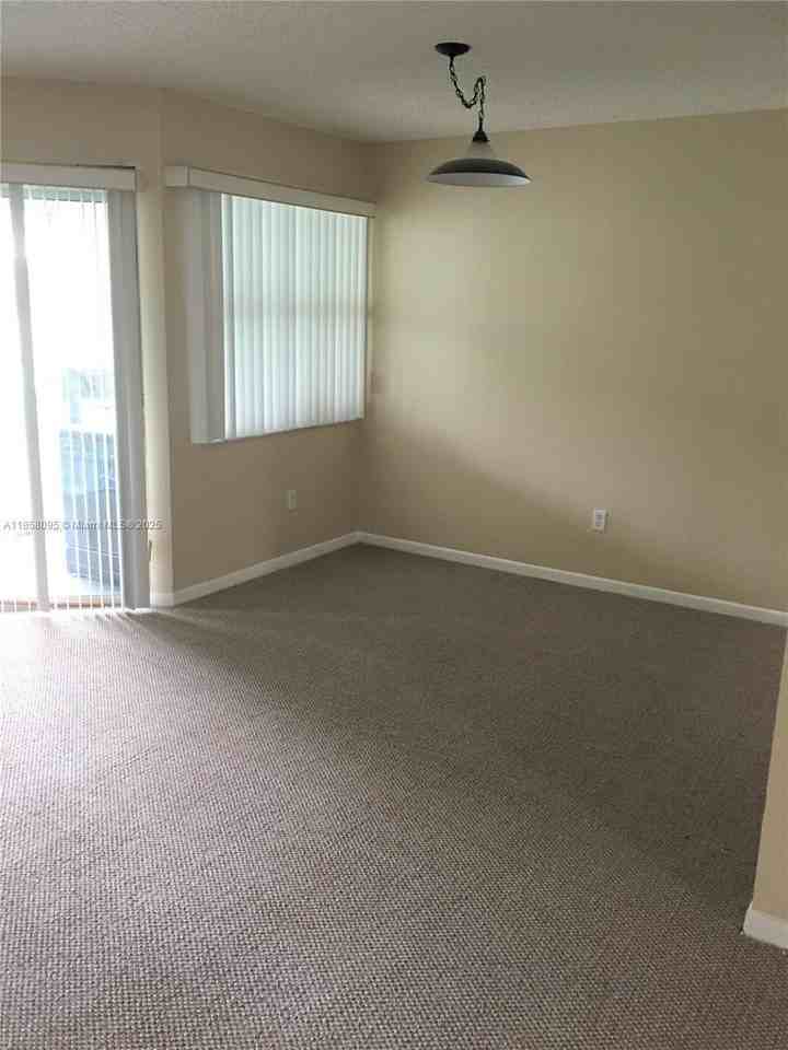 2610 Se 21st Ct #205A - Photo 5 of 13