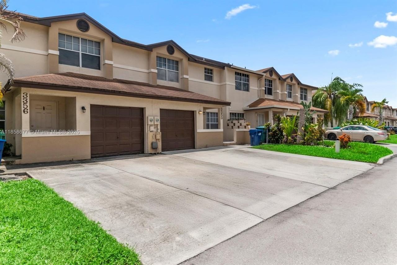 3358 Nw 198th Ter - Photo 2 of 26