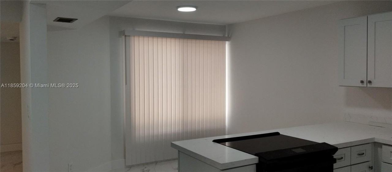 9719 N New River Canal Rd #308 - Photo 7 of 18