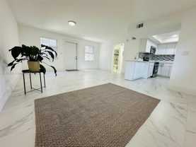 414 Se 14th St #4 - Photo 1 of 1