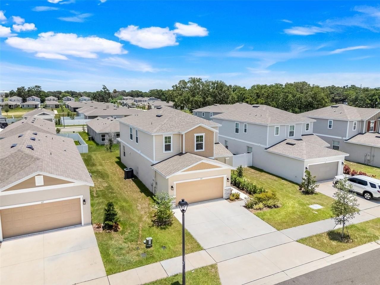 853 Blue Creek Dr - Photo 6 of 46