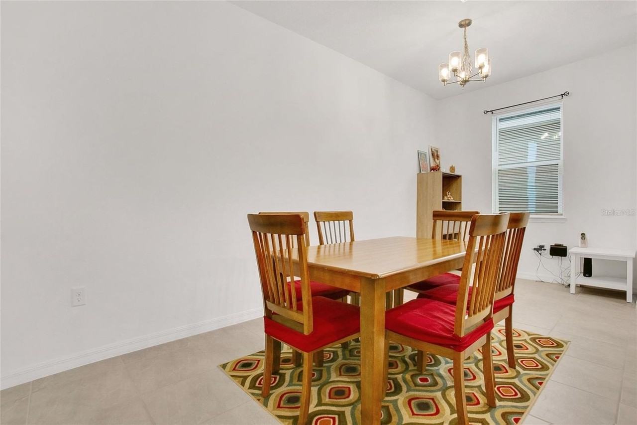 1838 Blue Lagoon Cir - Photo 5 of 31