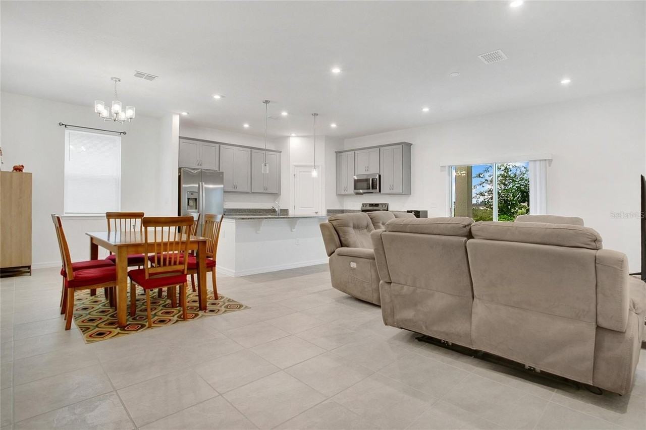 1838 Blue Lagoon Cir - Photo 7 of 31