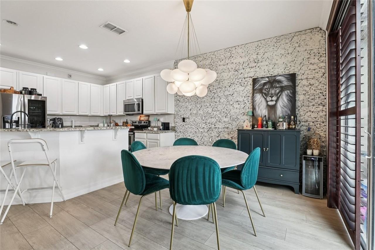 10423 Belfry Cir - Photo 7 of 43