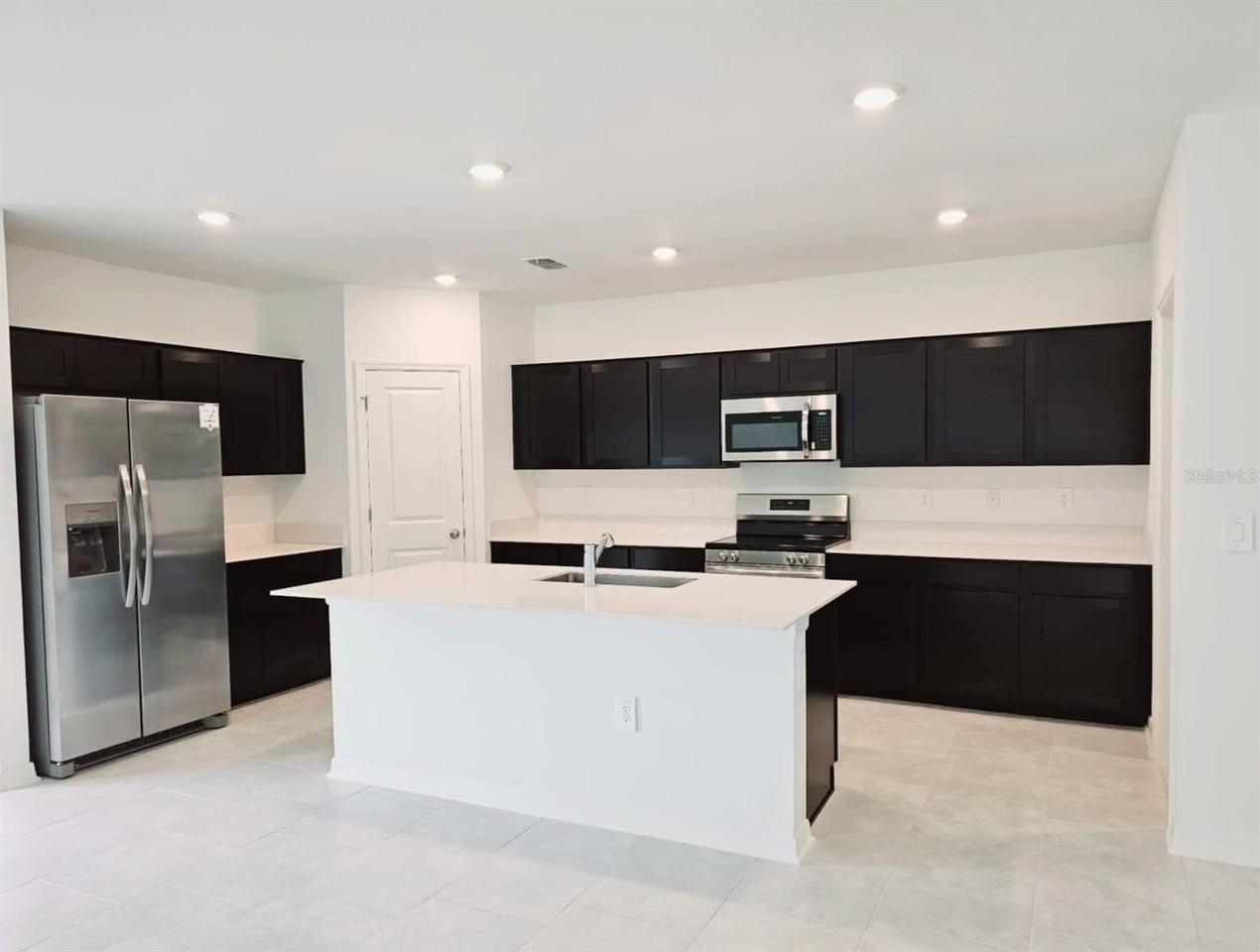 1454 Austin Ter - Photo 2 of 30