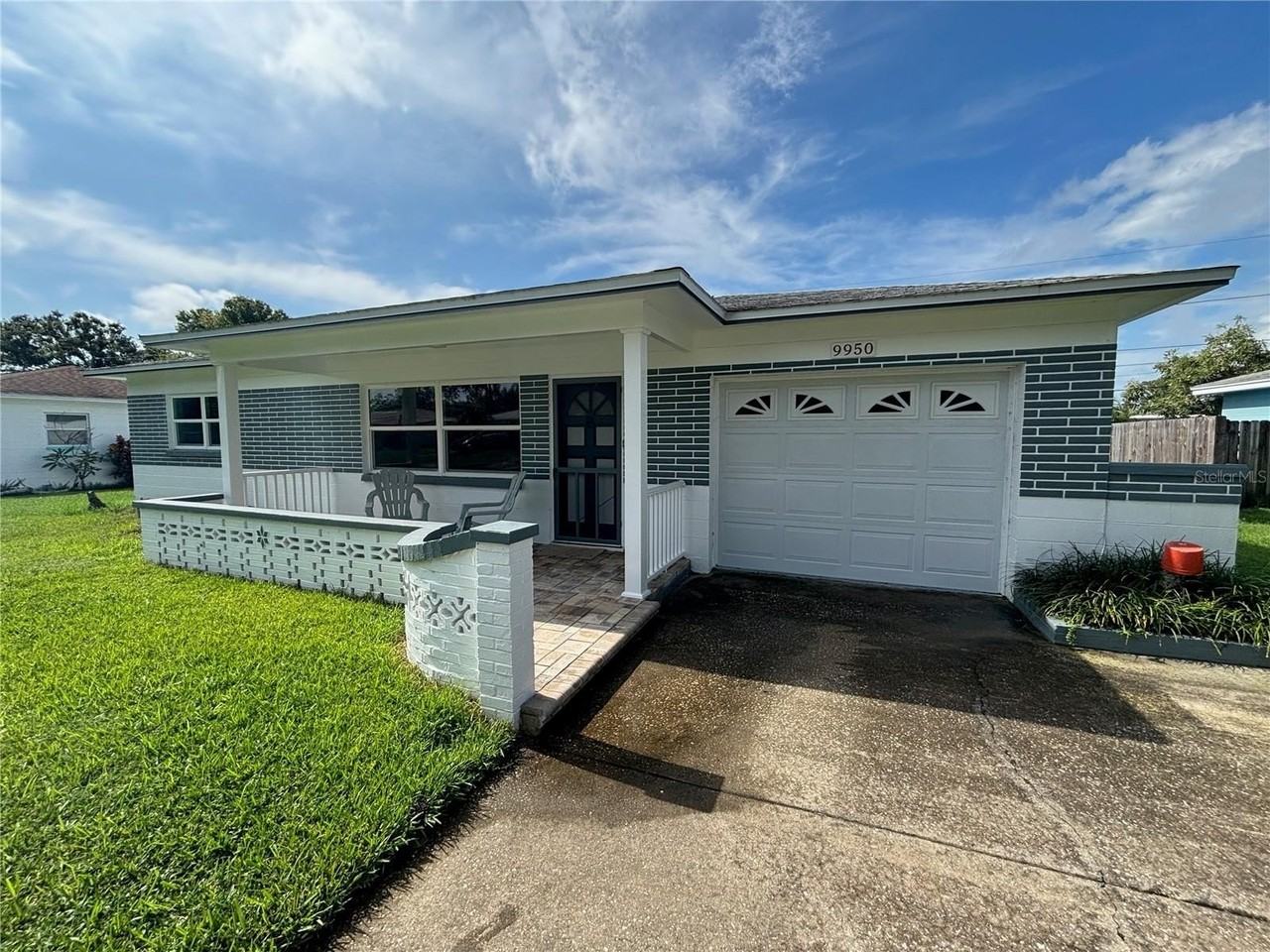 9950 52nd Ter N - Photo 3 of 23